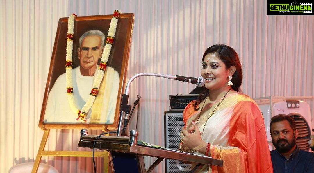 Rachana Narayanankutty Instagram - Received the prestigious Mukundaraja Smrithi Yuva Prathibha Puraskaram from the respected Minister K. Radhakrishnan (Minister for Welfare of Scheduled Castes, Scheduled Tribes and Backward Classes, Devaswoms, Parliamentary Affairs, Government of Kerala) in the presence of the doyen of Kathakali Sangeetham, Guru Shri Madambi Subrahmanian Namboothiri Ashan ๐๐ผ Thank you Wadakkanchery Municipality Council, Kerala Kalamandalam and Mukundaraja Samskarika Samithi for honouring and appreciating the efforts ๐๐ผ๐๐ธ Dedicating this honour to my Amma and Achan, who are the very first reason for instilling in me an insatiable passion for dance ๐๐ผ๐ค๐ #dancer #dancerlife #dancerlife #appreciation #awards #accolades #mukundaraja #mukundarajapuraskaram #yuvaprathiba เด เดตเตผเดทเดคเตเดคเต (2022) เดฎเตเดเตเดจเตเดฆเดฐเดพเด เดธเตเดฎเตเดคเดฟ เดฏเตเดตเดชเตเดฐเดคเดฟเดญเดพ เดชเตเดฐเดธเตเดเดพเดฐเด เดเดฆเดฐเดฃเตเดฏเดจเดพเดฏ เดฎเดจเตเดคเตเดฐเดฟ เดเต. เดฐเดพเดงเดพเดเตเดทเตเดฃเดจเดฟเตฝ (เดชเดเตเดเดฟเดเดเดพเดคเดฟ, เดชเดเตเดเดฟเดเดตเตผเด, เดชเดฟเดจเตเดจเตเดเตเด เดตเดฟเดญเดพเด เดเตเดทเตเดฎ เดตเดเตเดชเตเดชเต เดฎเดจเตเดคเตเดฐเดฟ, เดฆเตเดตเดธเตเดตเด, เดชเดพเตผเดฒเดฎเตเดจเตเดฑเดฑเดฟเดเดพเดฐเตเดฏเด, เดเตเดฐเดณ เดธเตผเดเตเดเดพเตผ) เดจเดฟเดจเตเดจเตเด เดเดฑเตเดฑเต เดตเดพเดเตเดเดฟ . เดเดฅเดเดณเดฟ เดธเดเดเตเดคเดคเตเดคเดฟเดจเตเดฑเต เด
เดงเดฟเดชเตป เดเตเดฐเต เดถเตเดฐเต เดฎเดพเดเดฎเตเดชเดฟ เดธเตเดฌเตเดฐเดนเตเดฎเดฃเตเดฏเตป เดจเดฎเตเดชเตเดคเดฟเดฐเดฟ เดเดถเดพเดจเตเดฑเต เดธเดพเดจเตเดจเดฟเดงเตเดฏเดคเตเดคเดฟเตฝ เดธเตเดตเตเดเดฐเดฟเดเตเดเดพเตป เดธเดพเดงเดฟเดเตเดเดคเต เดชเตเดฃเตเดฏเด ๐๐ผ เดชเตเดฐเดฏเดคเตเดจเดเตเดเดณเต เดเดฆเดฐเดฟเดเตเดเดคเดฟเดจเตเด เด
เดญเดฟเดจเดจเตเดฆเดฟเดเตเดเดคเดฟเดจเตเด เดตเดเดเตเดเดพเดเตเดเตเดฐเดฟ เดฎเตเดจเดฟเดธเดฟเดชเตเดชเดพเดฒเดฟเดฑเตเดฑเดฟ เดเตเตบเดธเดฟเดฒเดฟเดจเตเด เดเตเดฐเดณ เดเดฒเดพเดฎเดฃเตเดกเดฒเดคเตเดคเดฟเดจเตเด เดฎเตเดเตเดจเตเดฆเดฐเดพเด เดธเดพเดเดธเตเดเดพเดฐเดฟเด เดธเดฎเดฟเดคเดฟเดเตเดเตเด เดจเดจเตเดฆเดฟ. เดจเตเดคเตเดคเดคเตเดคเตเดเตเดณเตเดณ เด
เดเดเตเดเดพเดคเตเดค เด
เดญเดฟเดจเดฟเดตเตเดถเด เดเดจเตเดจเดฟเตฝ เดตเดณเตผเดคเตเดคเดฟเดฏเตเดเตเดเตเดเดพเตป เดชเตเดฐเดฅเดฎ เดเดพเดฐเดฃเดเตเดเดพเดฐเดพเดฏ เดเดจเตเดฑเต เด
เดฎเตเดฎเดฏเตเดเตเดเตเด เด
เดเตเดเดจเตเดฎเดพเดฏเดฟ เด เดฌเดนเตเดฎเดคเดฟ เดธเดฎเตผเดชเตเดชเดฟเดเตเดเตเดจเตเดจเต ๐๐ผ๐ค๐ Ambalapuram