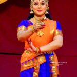 Rachana Narayanankutty Instagram – Blessed that we(Myself, Sanchali, Sharanya and Sugitha) of Rachana Narayanankutty’s Srishti family could perform at Guruvayoorappan Sannidhi yesterday for Ekadashi Mahothsavam. 
Thank you for sharing the photographs Harshan Ji. Thank you Prabha weddings for the beautiful photographs. 
Makeup by dearest Varghese Antony Chettan and team. 🙏🏼🙏🏼🙏🏼😇😇😇 Thank you Ramanathan uncle for all the support and thanks to Guruvayur Devaswom members. Special thanks to dear Bhagyalakshmi Guruvayurand Jancy Sanu for all the love.