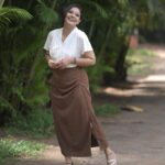 Rachana Narayanankutty Instagram - 🤍🤎 PC @shiras_nila MUA @makeupby_nami_ #rachananarayanankutty #happiness #powerofpositivity