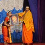 Rachana Narayanankutty Instagram – പരമഗുരുനാഥൻ ശ്രീപുരത്തേക്കു മടങ്ങി ! ഈ സ്നേഹം ഇനി എങ്ങിനെ അനുഭവിക്കും ഈശ്വരാ 😔🙏 
അഴകത്തു ശാസ്ത്ര്ശർമ്മൻ നമ്പൂതിരിപ്പാട് .. അപ്പു ഏട്ടൻ 🙏 ശതകോടി പ്രണാമം 🙏