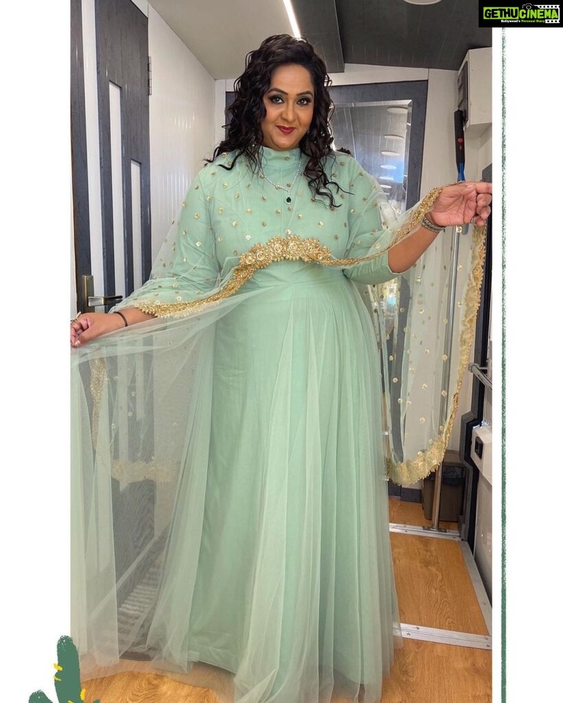 Radha Instagram - Let’s do a green Queen date this Saturday . Outfit @rekhas_couture Styling @kirthana_sunil Accessories @aditi_collection Hair @shaikjilani428 Makeup @ramesh.babu_makeupartist For @starmaa #neethonedance Annapurna Film Studio