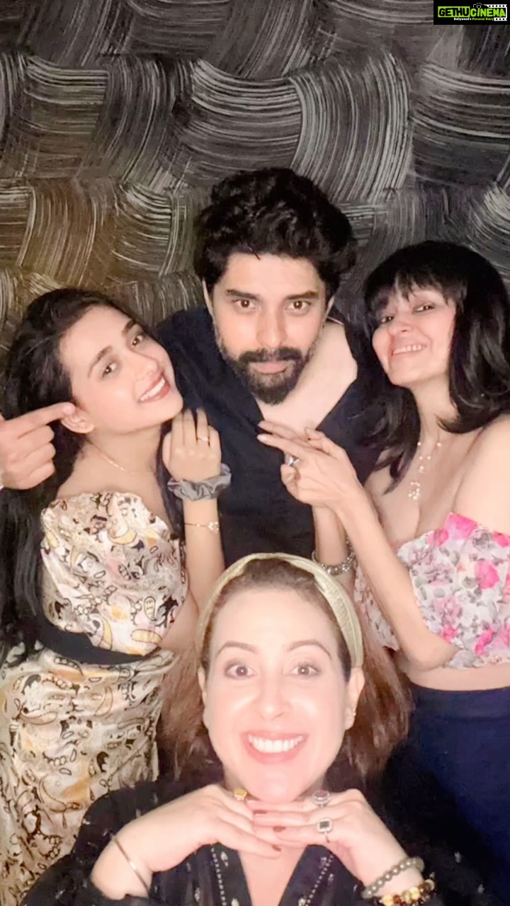 Radhika Muthukumar Instagram - Live Laugh Love ❤️ #friends #love #life #happy #laugh