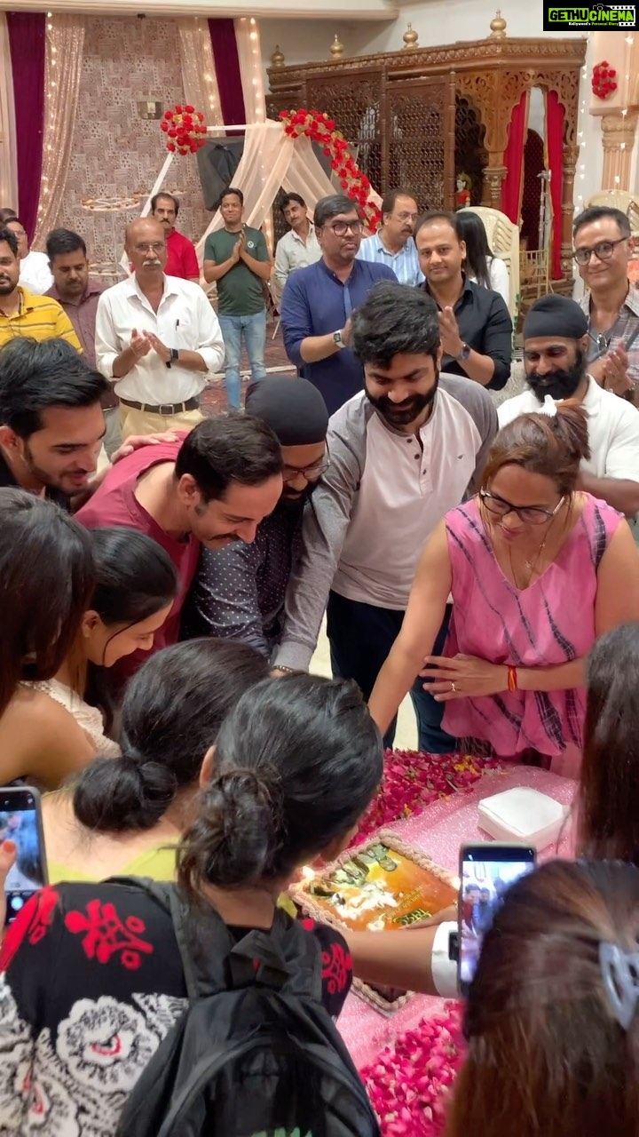 Radhika Muthukumar Instagram - Celebrating 1st Episode !!!! ‘Do Chutki Sindoor’ @shashisumeetproductions @nazaratvofficial #cinematographer #cinematography #filmmaking #filmmaker #film #cinema #director #cinematic #directorofphotography #photography #videography #behindthescenes #videographer #setlife #videoproduction #filmmakers #movie #filmproduction #dop #photographer #movies #camera #video #shortfilm #art #filmphotography #filming #actor #bts #films