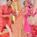Radhika Muthukumar Instagram - Tere liye dil ka telephone hai bajta ring ring ra ra ring 💃🏻☎️ #sidvi #siddhi #siddhivinayak #vinayak #dochutkisindoor #nazaratv #dilkatelephone☎️ #dreamgirl2 Keep watching do chutki sindoor Mon-fri 7.30 pm Only on nazara channel Or you can watch it on epic on app