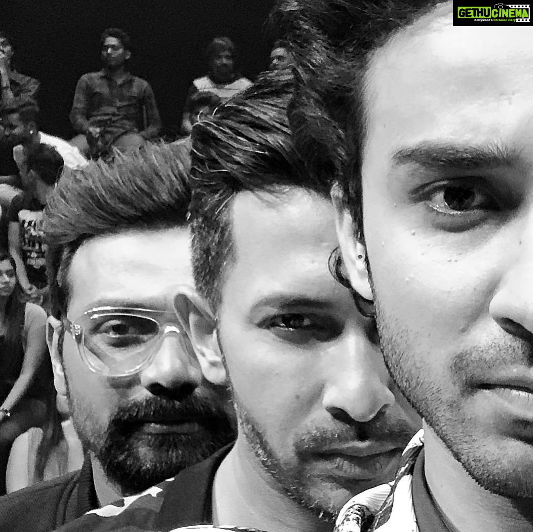 Raghav Juyal Instagram - Happy teachers day to my amazing gurus ❤️❤️❤️ Mumbai, Maharashtra