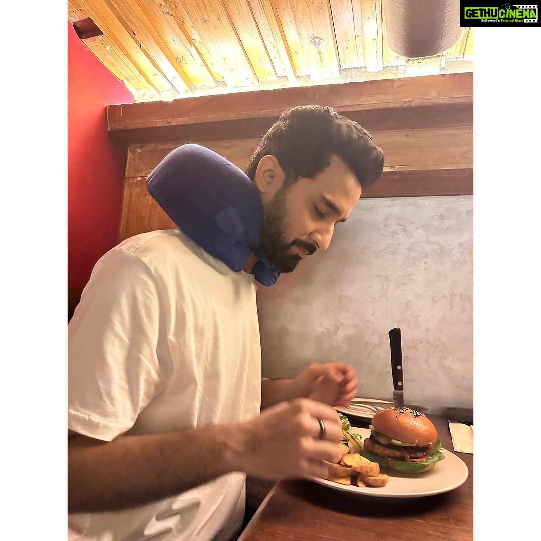 Raghav Juyal Instagram - Buongiorno salo 🌞