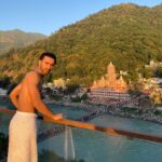 Raghav Juyal Instagram – Blessings 🙏🏻 Hotel Ishan – A Riverside Retreat by Salvus