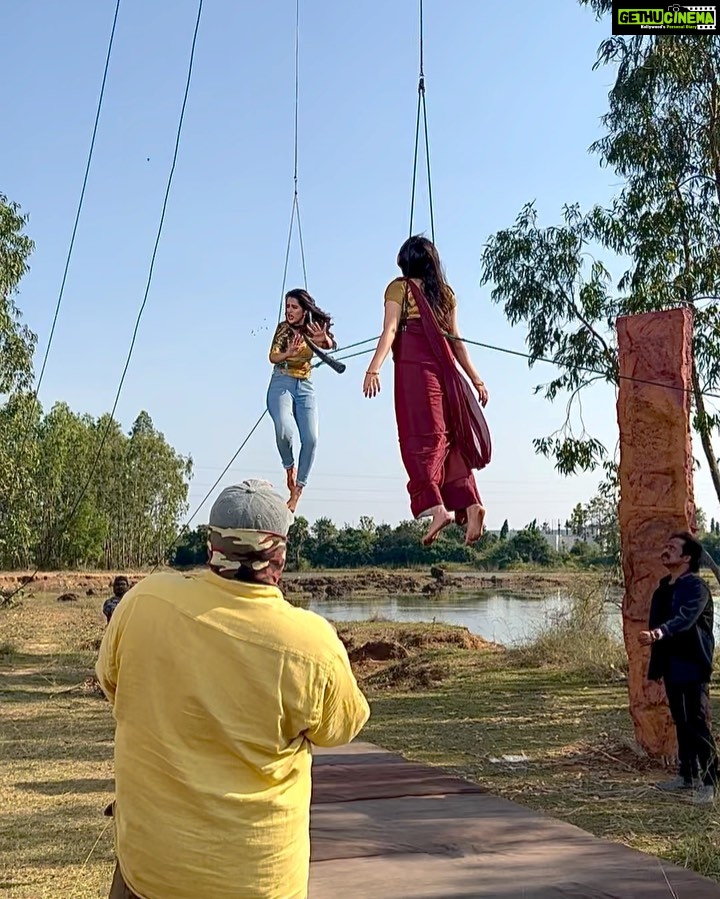 Raiza Wilson Instagram - What a killer shoot day 💥 (Good thing I skipped lunch 🌚) #funshoot #flymetothemoon #kadhalikkayarumillai