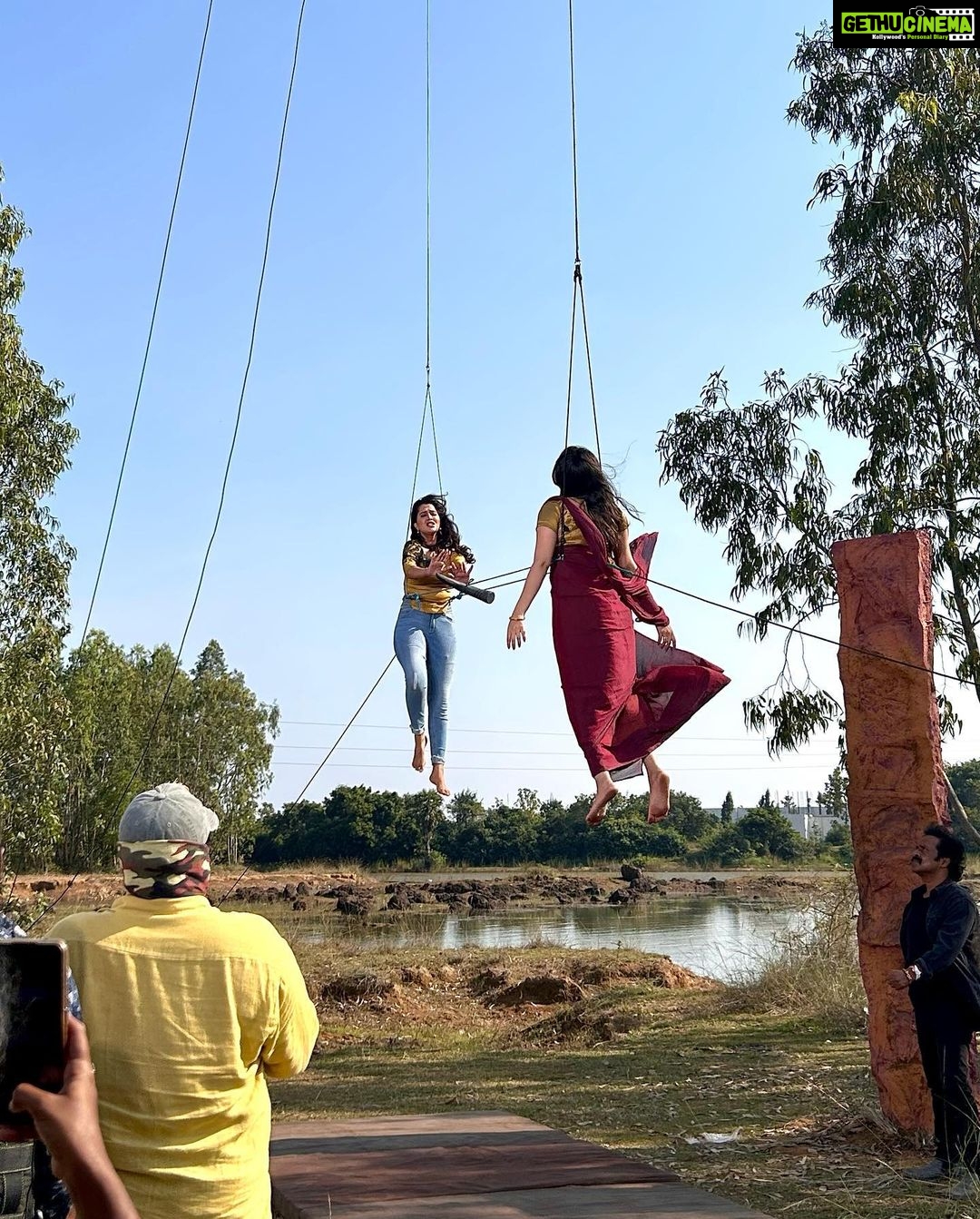 Raiza Wilson Instagram - What a killer shoot day 💥 (Good thing I skipped lunch 🌚) #funshoot #flymetothemoon #kadhalikkayarumillai