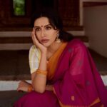 Raiza Wilson Instagram - Waiting ♥️ Photographer : @imthefashionfellow Hair&make up : @ramya_mua