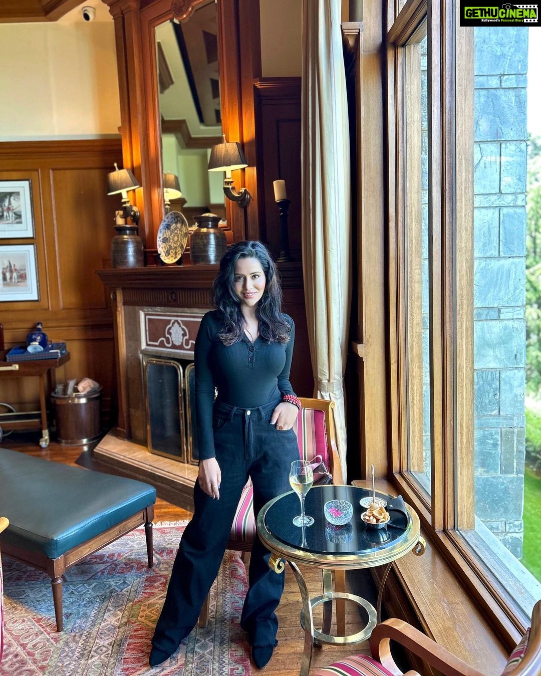Raiza Wilson Instagram - @gtholidays.in 💚 Shimla