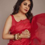 Ramya Krishnan Instagram - Lady in Red... Styled by @jukalker Styling team @pratimajukalkar Saree @kapardara_india Jewellery @sachdeva.ritika Makeup & hair @nishisingh_muah Shot by @arifminhaz #ahaindianikon #Queen #rajamathasivagamidevi #Aha