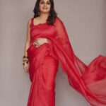 Ramya Krishnan Instagram - Lady in Red... Styled by @jukalker Styling team @pratimajukalkar Saree @kapardara_india Jewellery @sachdeva.ritika Makeup & hair @nishisingh_muah Shot by @arifminhaz #ahaindianikon #Queen #rajamathasivagamidevi #Aha