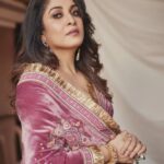 Ramya Krishnan Instagram - Styled by @jukalker Styling team @pratimajukalkar Wearing  Beautiful saree by @toraniofficial Jewellery  @karnikajewelshyd Makeup @nishisingh_muah 📸 shot by @arifminhaz #DanceIkonOnAha #september11th #6pm