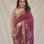 Ramya Krishnan Instagram - Styled by @jukalker Styling team @pratimajukalkar Wearing  Beautiful saree by @toraniofficial Jewellery  @karnikajewelshyd Makeup @nishisingh_muah 📸 shot by @arifminhaz #DanceIkonOnAha #september11th #6pm