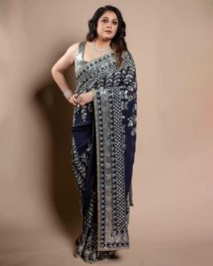 Ramya Krishnan Instagram - #bbjodigal2 #grandfinale
@disneyplushotstartamil
@disneyplushotstar

Styled by @jukalker 

Wearing this midnight blue saree by @manishmalhotraworld

Jewellery by @jaipurgems

Shot by @kiransaphotography

Mua @artistrybyolivia 
Hair @manohar_hair