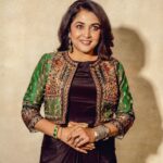 Ramya Krishnan Instagram - #jaileraudiolaunch Back on screen after 24yrs #padayappa & #neelambari pair in #jailer #JailerAudioLaunch #Jailer @rajinikanth @nelsondilipkumar @anirudhofficial @sunpictures Styling - Rk & Sk @meramyakrishnan @sunilkarthik_sk Mua - @prakatwork Jewellery - @amrapalijewels @amethystchennai Photography - @imthefashionfellow #jailer #jaileraudiolaunch #meramyakrishnan #reels #reelsinstagram #reelitfeelit #Ramyakrishnan #ramyakrishna #queenramyakrishnan #ladysuperstar #thalaivi #gloryofindiancinema #queen