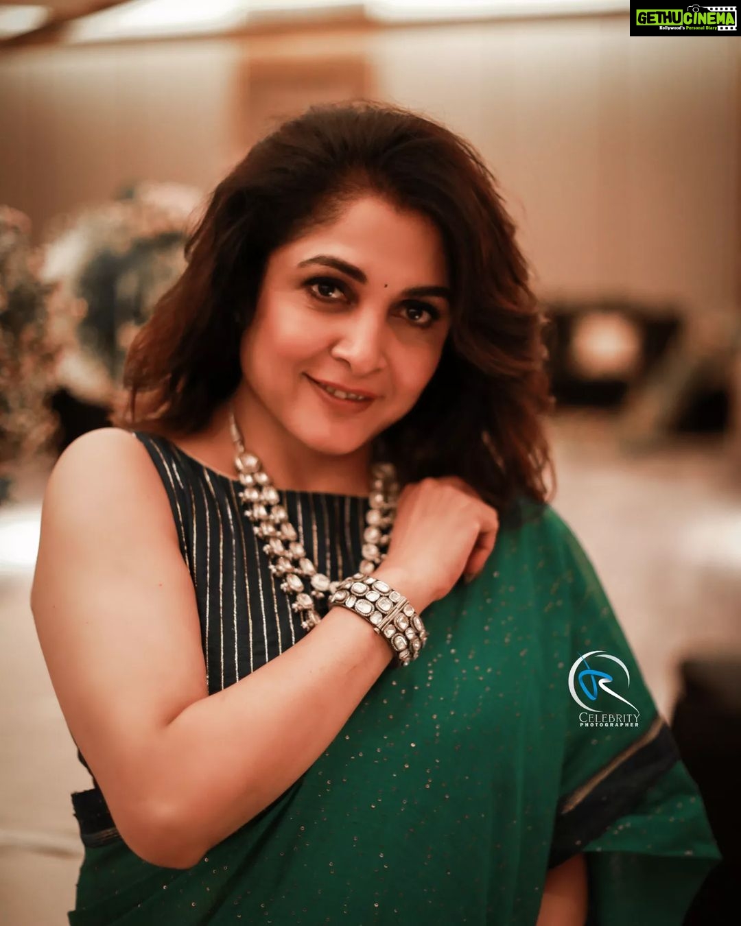 Ramya Krishnan Instagram - The simplest way to look both modest and hot is wearing a saree. Styling- @sunilkarthik_sk Jewellery - @amrapalijewels @amethystchennai Blouse - @stephinlalanofficial #sareelove #silk#fashion #saree #handloom #sarees #handmade #cottones #silksarees #silksaree #indianwear #style #sangeethlooks #traditional #ethnicwear #india #sareelovers #indianwedding #designer #sareesofinstagram #jewellery #indianfashion #sareedraping #linen #embroidery