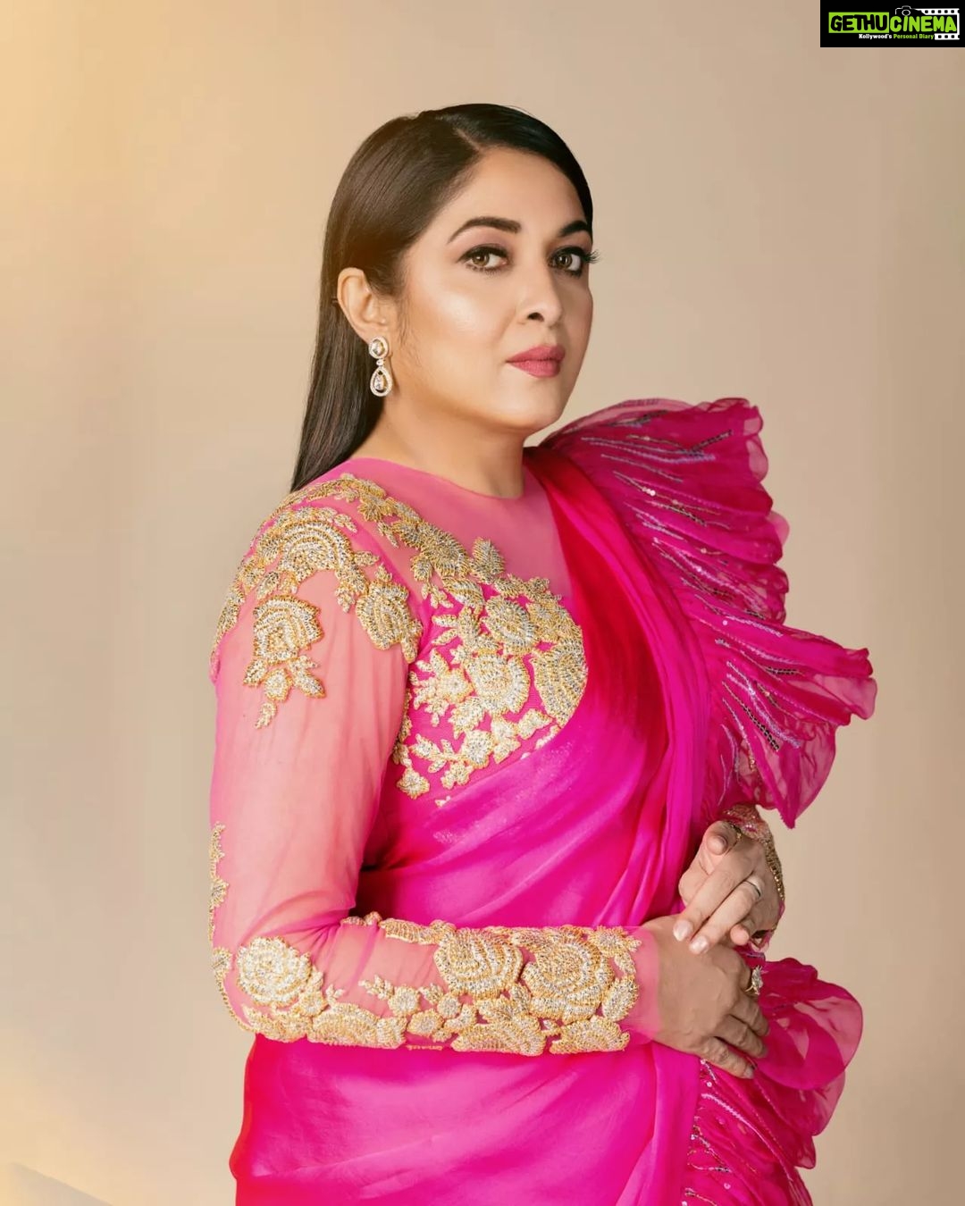 Ramya Krishnan Instagram - Styling by @jukalker Styling team @pratimajukalkar Pink ruffle saree by @asalabusandeep Jewellery @archithamauryagirrijewellery Makeup by @prakatwork Hairstylist @sharmilahairstylist Shot by @pranav.foto #aha #judge #DanceIkonOnAha #pink