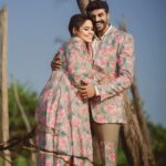 Ramya NSK Instagram - Couple photoshoot 💐 #linen #suitstyle #suitup #couplewear #wraparounddress #patchwork #celebritycouple #collobration #redcarpet #ensemble #matchup #chennaidesigner #indianfashion #photography #photoshoot #collaboration #coordsets #lush Men’s wear @lazaroknk Women’s wear @exotic999 @ramyansk @sathya_actor in the frame. Photography by @theweddingbunch DM FOR ENQUIRIES Chennai, India