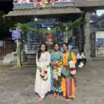 Ramya Pandian Instagram - After a great darshan at Tiruvannamalai Shivan temple, went on to walk the girivalam path for the first time. Having my sisters around and spending time with them adds to the experience ♥️ Just calm, quiet, beautiful and divine experience with full of positivity. @sundari_designer @keerthipandian #ramyapandian