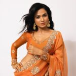 Ramya Pandian Instagram - Marigold summers ✨ Photography & styling @anupamasindhia Saree @prishostore Blouse @dithi.studio Make up @vedyaa.balakumar Hair styling @thamizh.hairstylist Earrings @rajianand Team @livingin24fps #ramyapandian