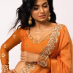 Ramya Pandian Instagram - Marigold summers ✨ Photography & styling @anupamasindhia Saree @prishostore Blouse @dithi.studio Make up @vedyaa.balakumar Hair styling @thamizh.hairstylist Earrings @rajianand Team @livingin24fps #ramyapandian