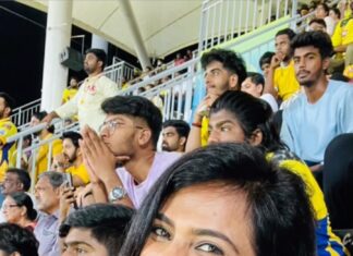 Ramya Pandian Instagram - @chennaiipl #chennaisuperkings roars into the finals🔥 What better than the roar of the lions in their home base Chennai! Exuberant energy ✨🎇Exhilarating match 🔥Always rooting for CSK The man. The myth. The legend @mahi7781 ♥️ Couldn’t have asked for a better first time stadium experience💃🏻 @sundari_designer @vdjzen u rocked … engal veetil ella naalum kaarthigai 🎶was unexpected 🔥 #csk #chennaiipl #chennaisuperkings #dhoni