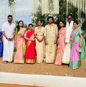 Ramya Pandian Instagram - Happy married life my dear Kanmani @keerthipandian ♥️and welcome to our family our dearest Maapilai @ashokselvan 🤗

#familywedding