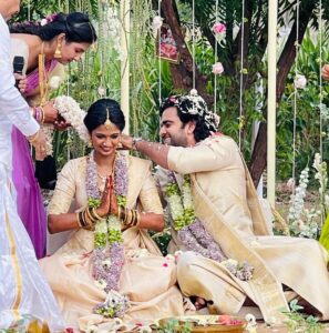 Ramya Pandian Instagram - Happy married life my dear Kanmani @keerthipandian ♥️and welcome to our family our dearest Maapilai @ashokselvan 🤗

#familywedding