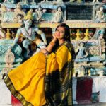 Ramya Pandian Instagram - Friday mornings.. fully positive…. Fully content 💛 #saree #temple #traditional #positivity