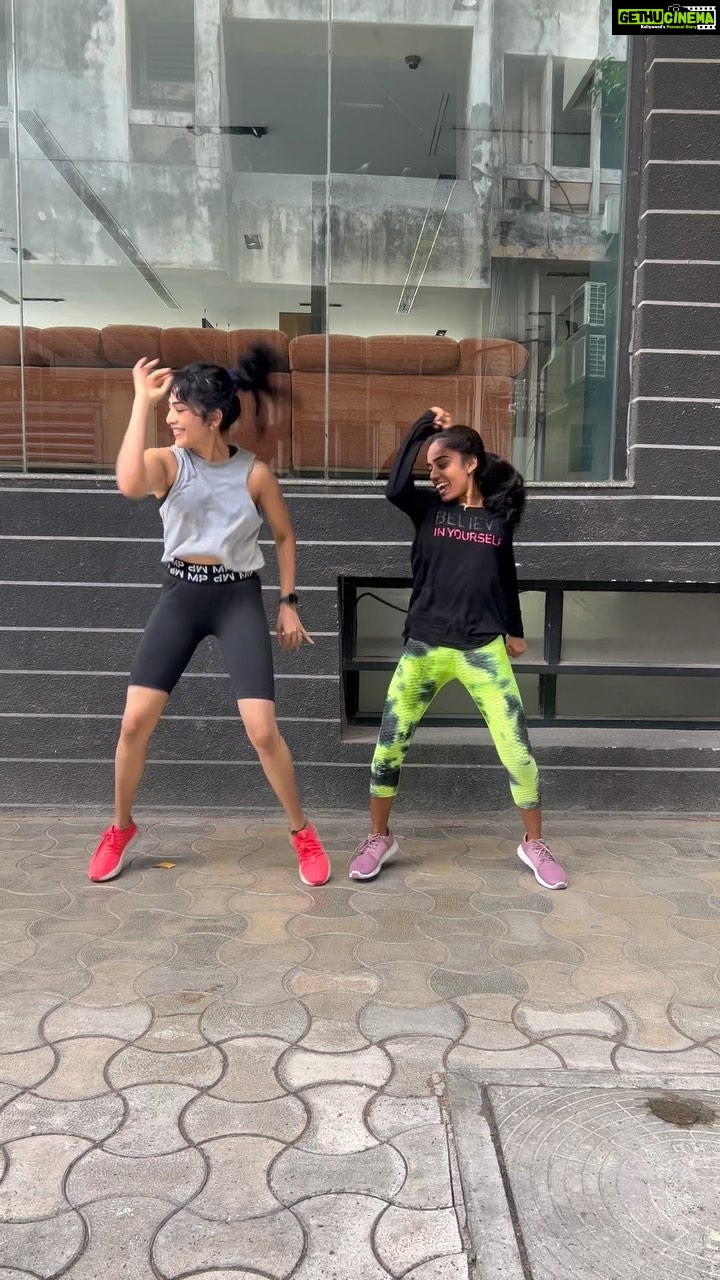 Ramya Subramanian Instagram - Cos what is the point of rainy days if you don’t dance along?!🌧️ ♥️👯♀️☺️🙈