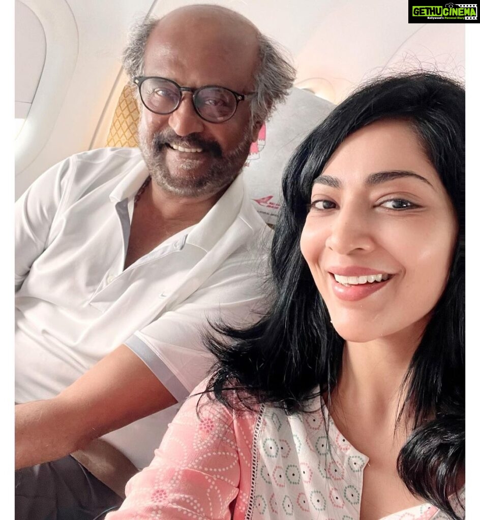 Ramya Subramanian Instagram - Speaking of dreams coming true,mine keeps repeating too !!! 😍🙏🏻🥹🥰 With The One And Only THALAIVA !!🔥😍 #SuperStar #Jailer #Hukum #LuckyMe #Thalaiva