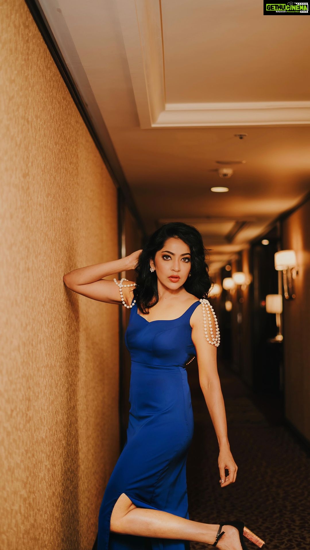 Ramya Subramanian Instagram - Moments unplanned where you feel a little lost and lot found too ☺️♥️🥳😇🫶🏻 #HeartsOfHarris4.0 Make up : @alysarhaai_mua Hair : @glowbyravniythaa.k Outfit Styling & Designer : @visha.devan @vishadevaninternational