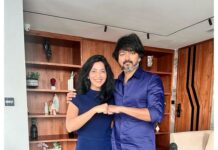 Ramya Subramanian Instagram - The pic that I go back to everytime I need a smile !!!😀😃😄😁☺️😊😇 Wishing our Thalapathy a ‘Bloody Sweet’ Leo Birthday ….🥳 🎊🎉♥️