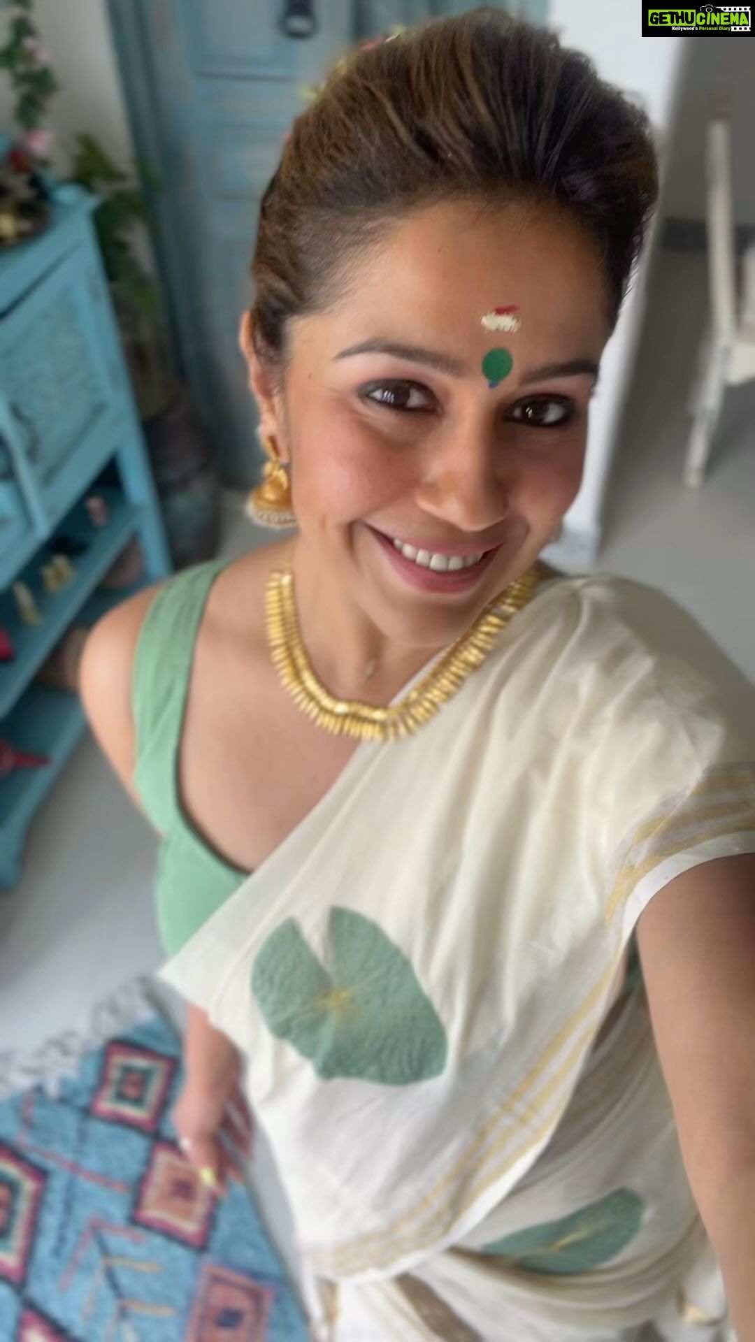Ranjini Haridas - 7K Likes - Onam edit feat @haridassujatha @sreepriyan @madsie29 @jaan_moni_das @salithrashnad, Loki, Buddy and Rioā¤ļø
#thruvonam #celebrations #festivities #kerala #home #friendslikefamily #missingmanymore #happiness #abundance #prosperity