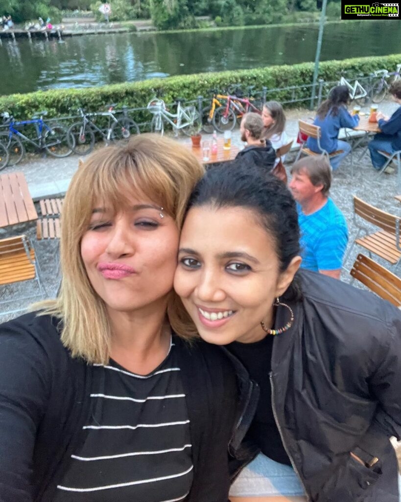 Ranjini Haridas Instagram - Berlin Diaries !!!❤️ #friends #berlin #germany #ranjiniharidas #happypeople