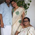 Ranjini Haridas Instagram - Onam with the fam .❤️ @haridassujatha @sreepriyan #thiruvonam #family #firstloves