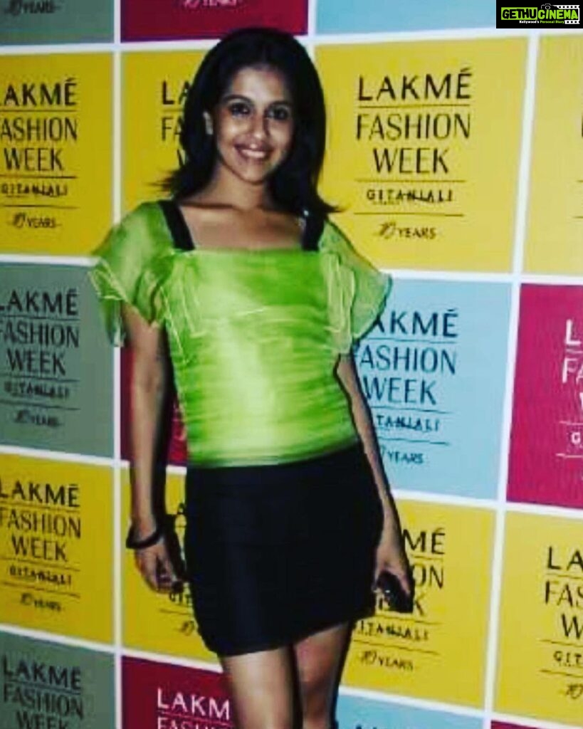 Ranjini Haridas Instagram - Ok..I wouldn’t have believed it if someone else told me this ..but looking at these old pics I’m like ..damn girl ..you were skinny ..like sickly skinny ..that is not a good look !!!😂😂😂 Outfits @chaitanyarao_official #skinnydays #then #throwback #ranjiniharidas #lakmefashionweek