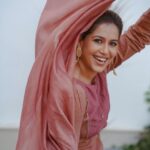 Ranjini Haridas Instagram - Chingam 1 - സമൃദ്ധിയുടെയും ഐശ്വര്യത്തിന്റേയും പുതുവത്സരാശംസകള്‍!!!❤️ Happy Chingam people 😬 #malayalamaasam #chingam #onamaroundthecorner #prosperity #happiness #abundance #love