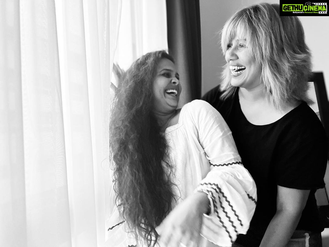 Ranjini Haridas Instagram - When energies match and people connect, it leads to moments of pure joy no matter how long your journey with them !!!❤️ Some of my fav clicks from a few days ago with people I’ve known for decades ,a few years ago and just that day . #blackandwhitephotography #purejoy #journeythroughtime #dubaidiaries #beingme #happypeople
