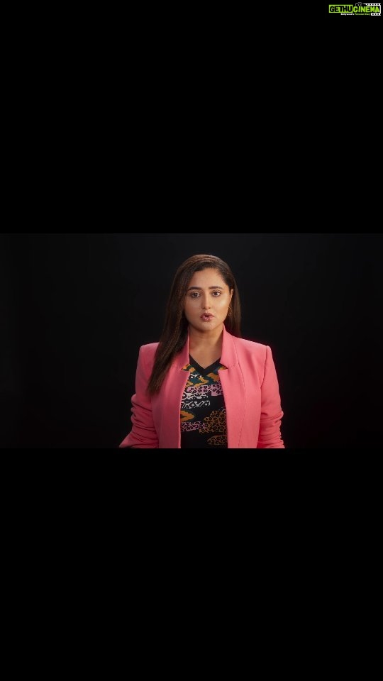 Rashami Desai Instagram - Hey Fan-mily ❤️ Elated to share this Golden Opportunity for all Aspiring Makeup Artists, Hair Stylists & Fashion Stylists to learn & train from the Best and be a part of Indian Film & Tv fraternity. Only at “ IMUSE Academy “ - India’s 1st Truly International Makeup, Hair & Fashion Styling Academy, Now in MUMBAI! 💥 ENROL NOW & I shall see you soon there 🤗💐 Choose Your Freedom, Choose Your Self! @imuseacademy @nehaadhvikmahajan A Film by @adhvik_official . #rashamidesai #rashamians #immagical #supportingfriends #freedomofchoice #creatingglobalartists #imuseacademy #makeup #hair #fashionstyling # Mumbai, Maharashtra