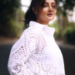 Rashami Desai Instagram – Focus on stressing less and just feel blessed…🧿
.
.
.
.
.
.

#rashamidesai #rashamians #immagical✨🧞‍♀️🦄 #whatelseispossible #smile