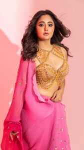 Rashami Desai Instagram - एक शायराना दौर सा था ❤️
.
.
.
.
.
Shoot for @fablookmagazine
Founder & styled by @milliarora7777 @ankittt.chadda.official
Outfit by @sareesbychirag
Crystal top @nidzign
Mua @izasetia_makeovers
Hair @amuthevar
📸 @tanmaymainkarstudio
Artist reputation management : @shimmerentertainment
.
.
.
.
.
.
.
#rashamidesai #rashamians #Indian #rythmicrashami💃 #immagical✨🧞‍♀️🦄 #whatelseispossible #diva