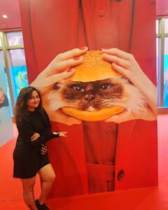Rashami Desai Instagram - To be continued...
Wanna se more ??
.
.
#art #toiletpaper #nmacc #love #rashamians #rashamidesai #whatelseispossible #immagical✨🧞‍♀️🦄