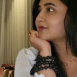 Rashami Desai Instagram - Flower nahi 🌸 Fire hai fire.... 🔥 . . #rashamidesai #rashamians #love #candid #diva #beingmyself #fun #panjab #best #chill #rythmicrashami💃 #whatelseispossible #immagical✨🧞‍♀️🦄 Radisson RED Chandigarh Mohali