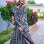 Rashmi Gautam Instagram – Outfit by @varahi_couture 
P.C @verendar_photography 
#RashmiGautam #indianwear #lehngacholi