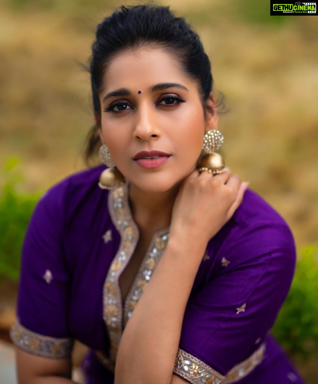 Rashmi Gautam Instagram - Outfit by @varahi_couture 💜💜 P.C 📸 @v_capturesphotography #rashmigautam #purple #ethinicwear