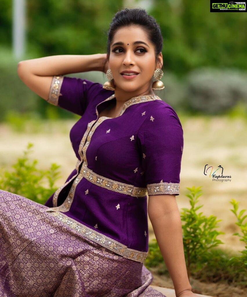 Rashmi Gautam Instagram - Outfit by @varahi_couture 💜💜 P.C 📸 @v_capturesphotography #rashmigautam #purple #ethinicwear