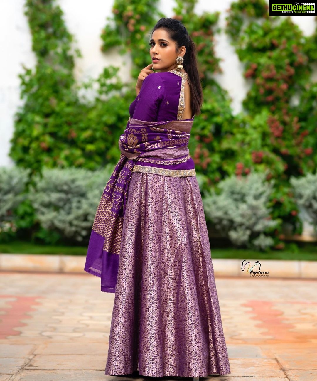 Rashmi Gautam Instagram - Outfit by @varahi_couture 💜💜 P.C 📸 @v_capturesphotography #rashmigautam #purple #ethinicwear
